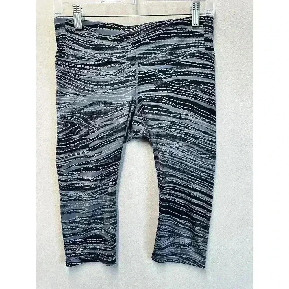 Athleta Inside Track Knicker Crop Leggings Women's Small Pocket Stretch Fitness